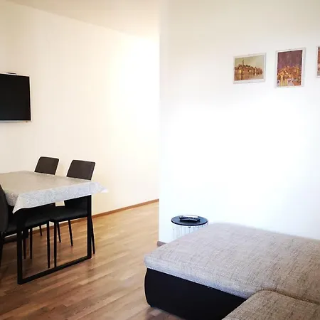 Maximilian #2 * 로비니