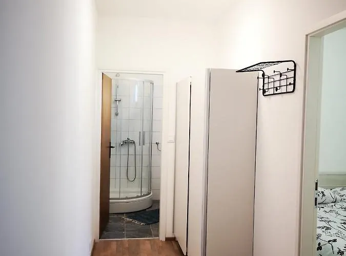 Maximilian #2 Apartment *